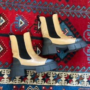 FREE PEOPLE TAN BOOTS 8